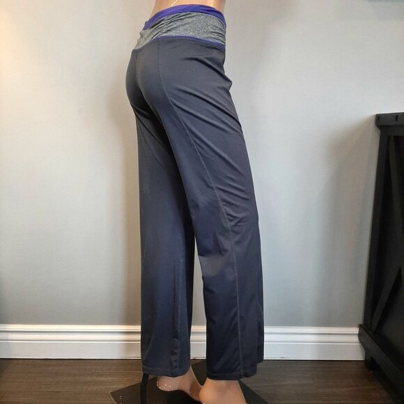 3/$20 APANA YOGA Active Pants Straight Leg High Waisted Ruched - Picture 5 of 10